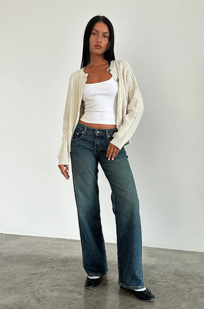 Amy Low-Rise Jeans